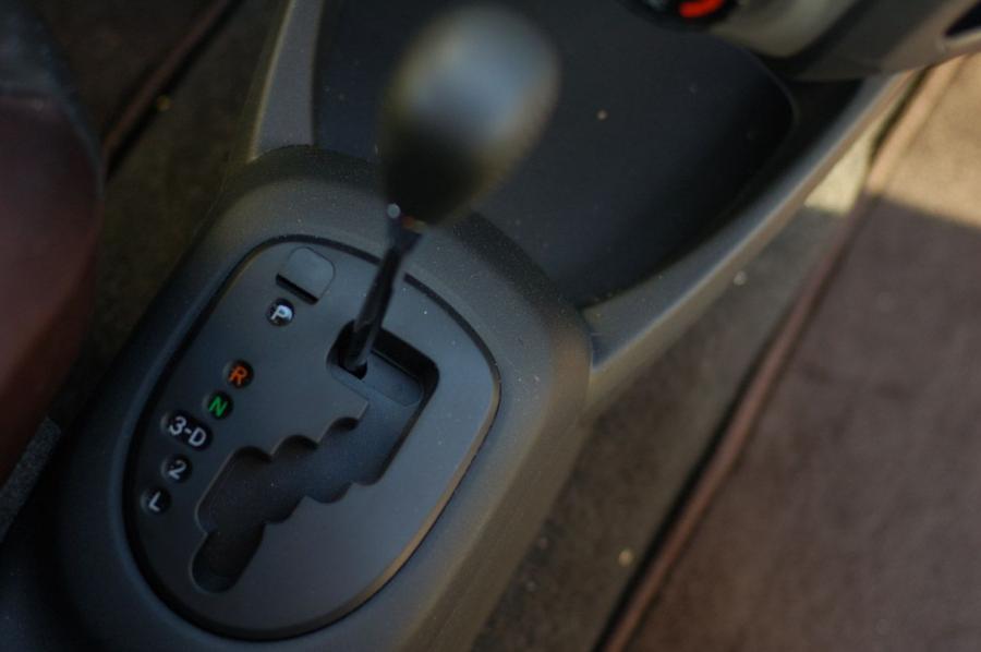  Toyota Yaris 2008 года  (фото 22 из 38)